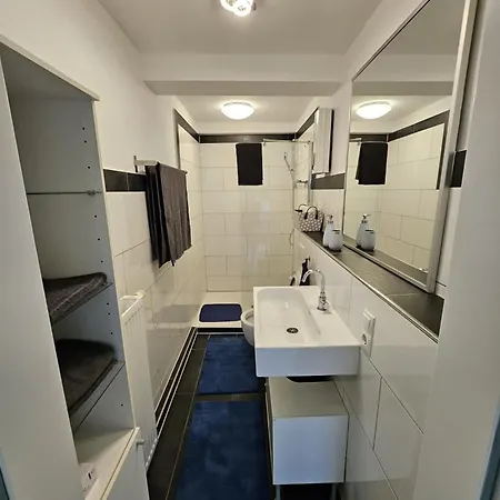 Ferienwohnung Mit Rheinblick In 1 *